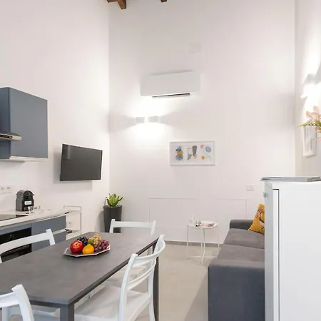 Volta Collection By Halldis Lägenhet Como